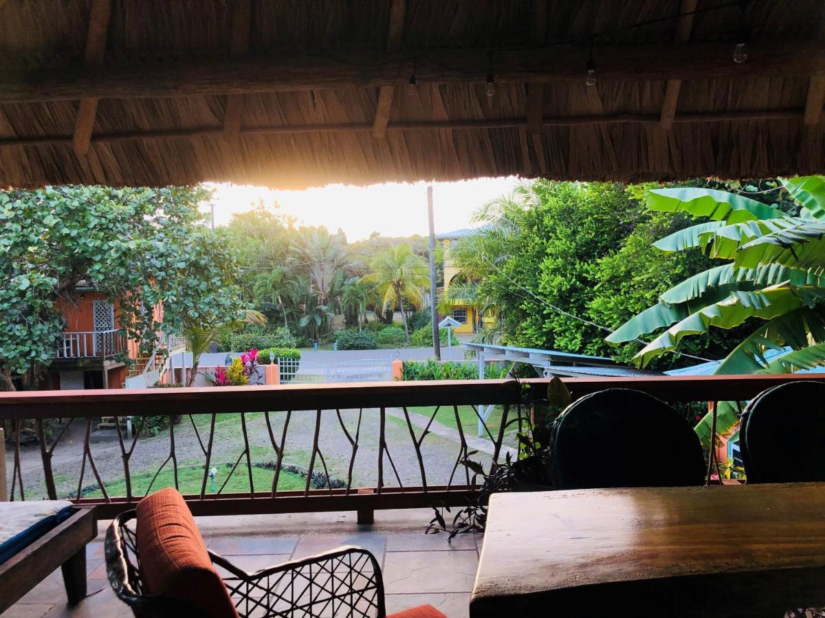 Coral Cove Inn Maya Beach المظهر الخارجي الصورة